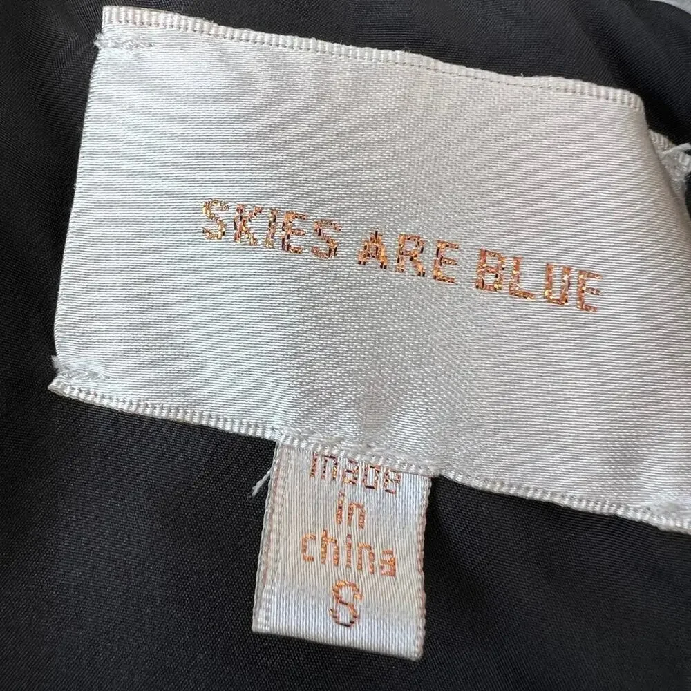 Skies are Blue, Women’s vest, size S, nylon & knit, white plush collar